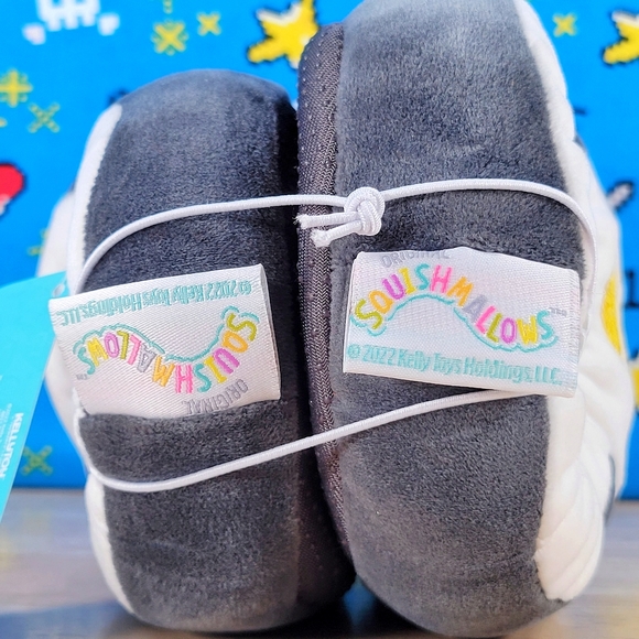 Squishmallow Luna or Jen Penguin Christmas Slippers Size 11-12 UltraSoft Plush - Picture 6 of 6